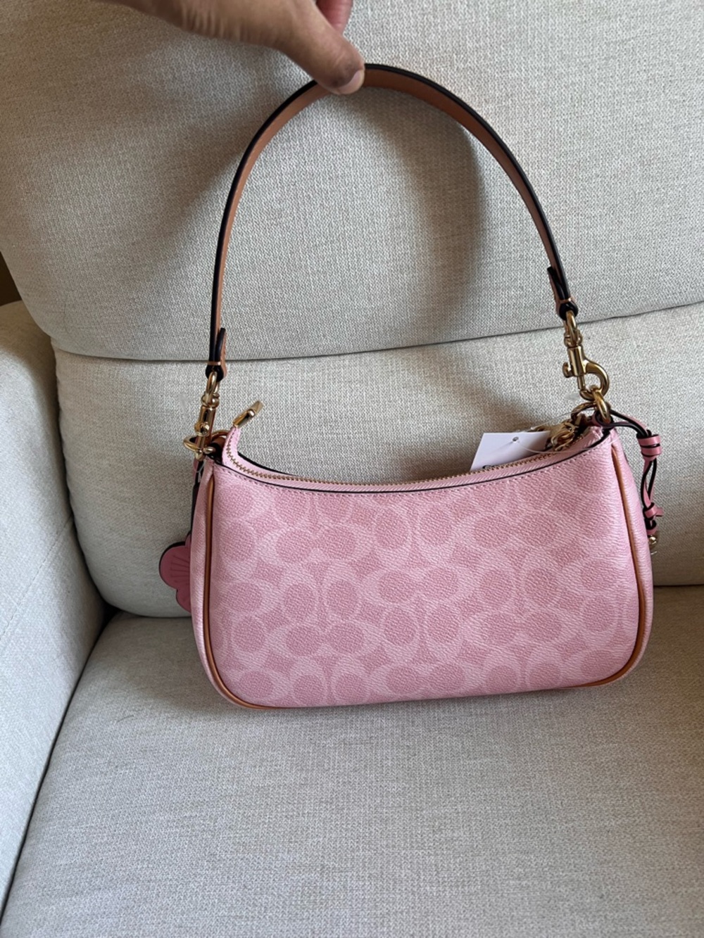 Coach Teri Shoulder Bag in Powder Pink - Picture 4 of 5